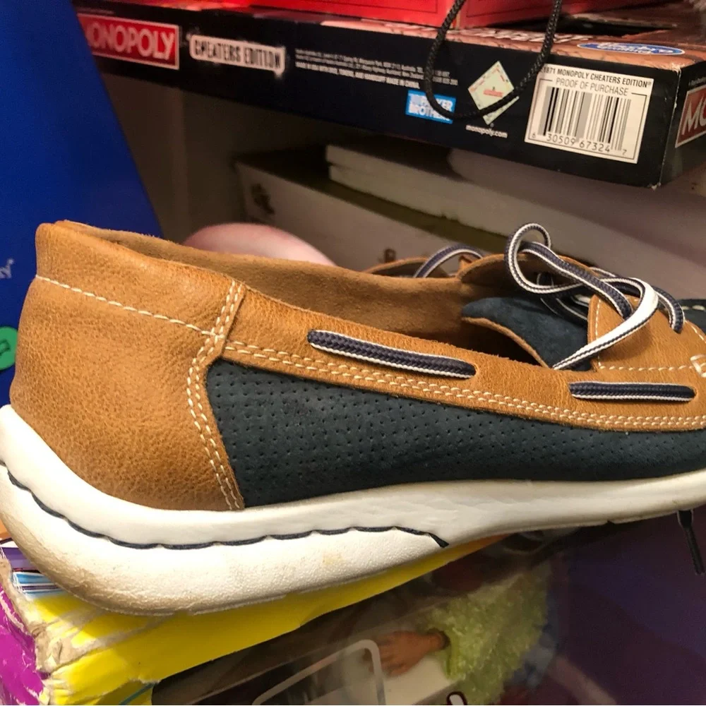 Bass Men’s Two-Tone Boat Shoes in Navy and Tan